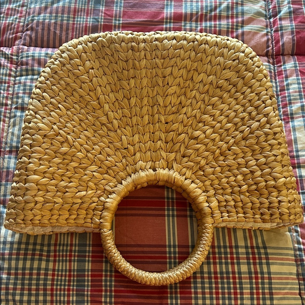 Woven Round-Handle Straw Tote Bag in Natural - Picture 5 of 11